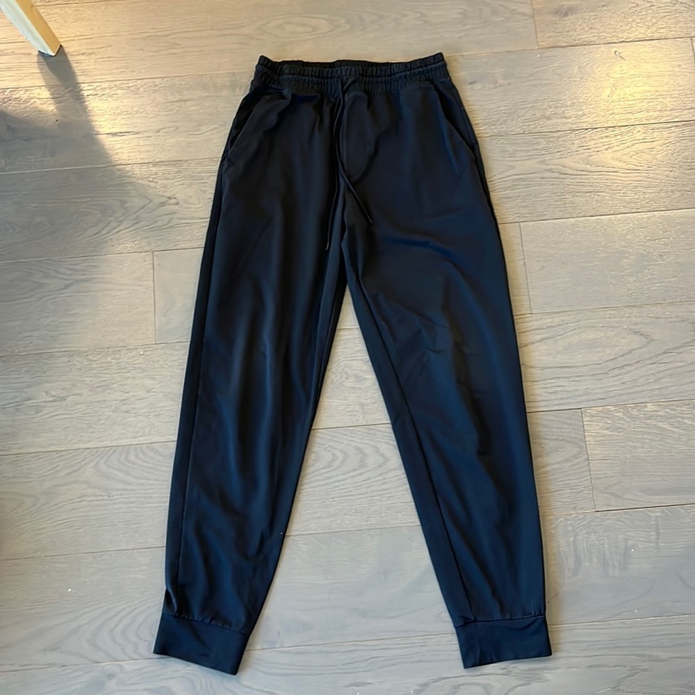 Mens black uniqlo joggers size medium